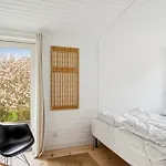 Well-kept Family Close To A Child-friendly Sandy Ferienhaus