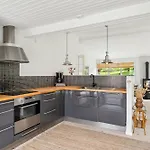 Ferienhaus Well-kept Family Close To A Child-friendly Sandy