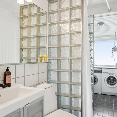 Well-kept Family Close To A Child-friendly Sandy Dom wakacyjny Ebeltoft