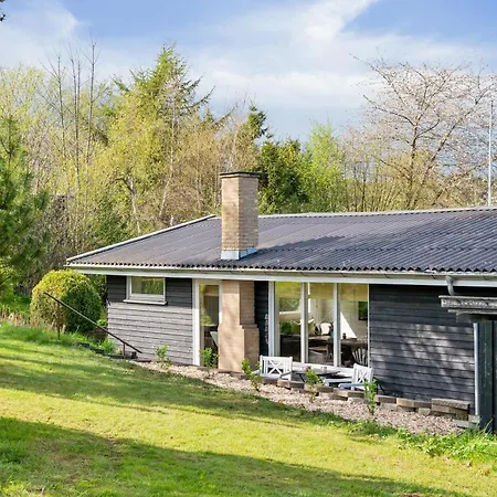 Well-kept Family Close To A Child-friendly Sandy * Ebeltoft